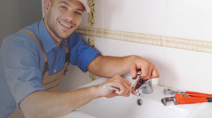 Expert burst pipe repair services in Clarkridge, AR